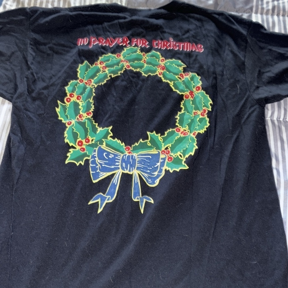 Large Iron Maiden Christmas Tee - Picture 4 of 7